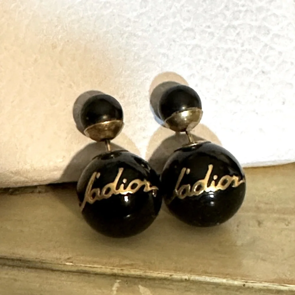 CHRISTIAN DIOR 
Metal J'Adior Mise En Dior Tribal Earrings Black - Picture 7 of 16